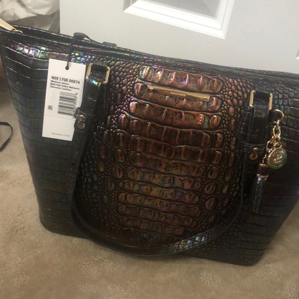 Brahmin original black pearl medium asher NWT